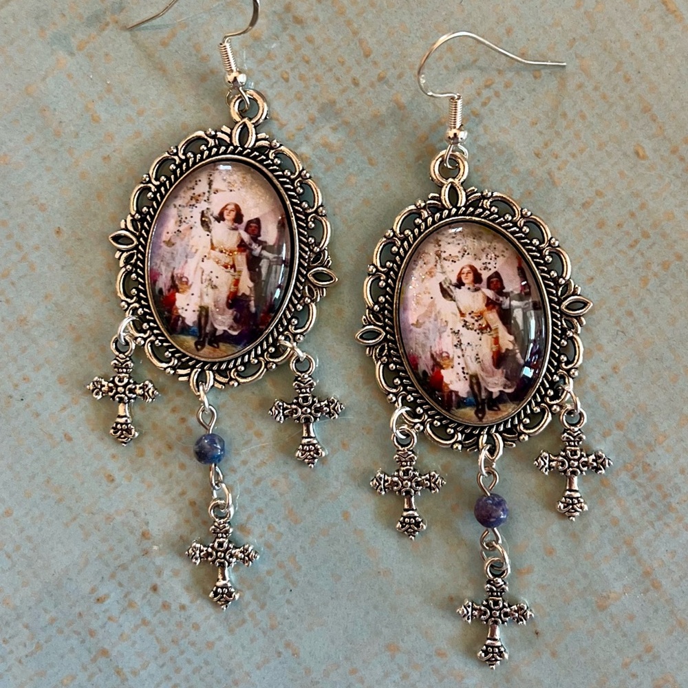 Joan of Arc Vintage Style Earrings Art Cameo Earrings - Picture 1 of 17